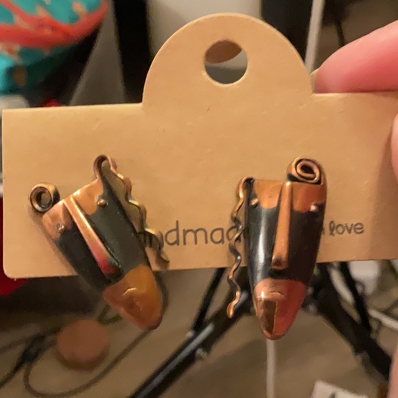Earrings - Picture 1 of 1